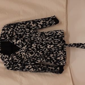 COPY - NY collection short trench (waist) size medium shell polyester/ spandex